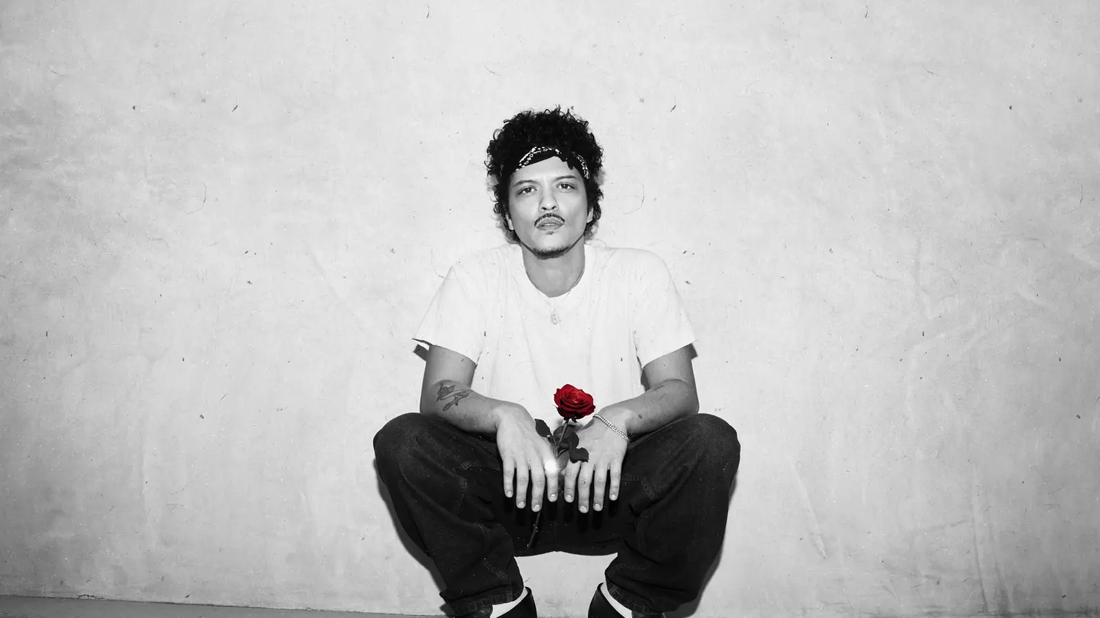 1LIVE Streams
: 
Bruno Mars - Special "The Romantic”